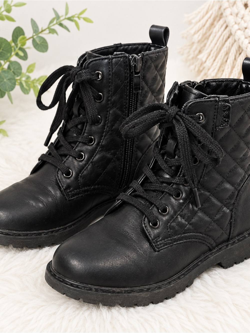 Apakowa Girls Black Quilted Combat Boots Side Zip Lace-Up Size 13